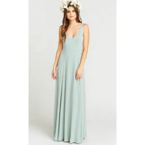 Show Me Your Mumu Jenn Maxi Dress in Silver Sage. Size M thumbnail 4