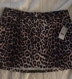 PacSun Leopard Print Mini Skirt - Pink and Black thumbnail 1