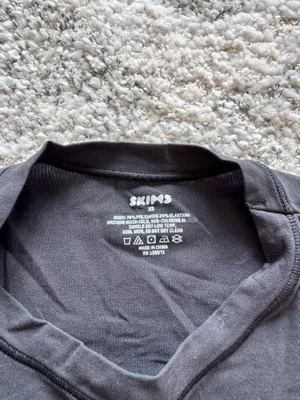 SKIMS Cropped T-Shirt Fits Everybody Black thumbnail 2