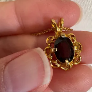 Vintage Gold Tone Faux Ruby Rhinestone Necklace Womens Costume Jewelry thumbnail 6