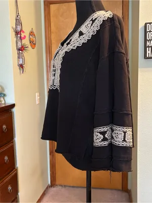 Free People Santa Maria pullover black & cream geometric embroidery size M thumbnail 4