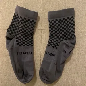 Bontrager checkered cycling socks size Small Gray thumbnail 4