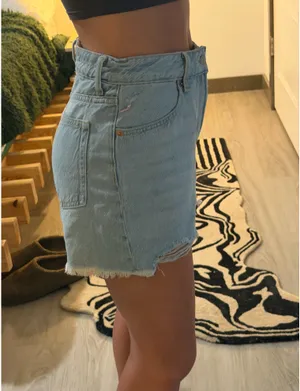 H&M Jean Shorts thumbnail 2