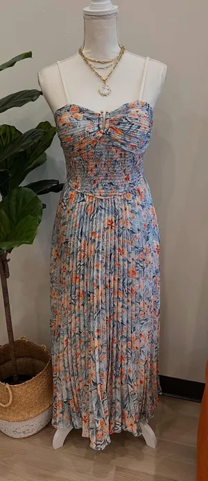 Strut & Bolt Floral silk pleated midi dress thumbnail 1