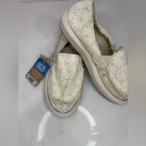 Sanuk Women's Cream Moccasins thumbnail 2