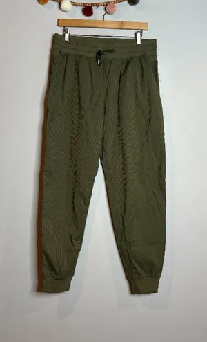 Zyia Active dark green athletic jogger pants thumbnail 1