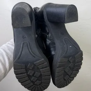 GUESS Los Angeles Black Lace-Up Hiker Booties Zip Chunky Block Heel Combat Boots thumbnail 7