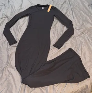 Skims Fits Everybody Crew Neck Long Sleeve Dress ‘Onyx’ thumbnail 1