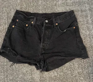 Black Levi’s Shorts 501 thumbnail 1