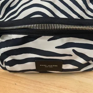 Marc Jacobs Black and White Zebra Print Travel diaper bag, tote Beach Bag thumbnail 8