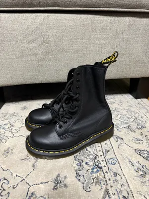 Dr Martens 1460 Pascal Virginia Leather Boots thumbnail 4