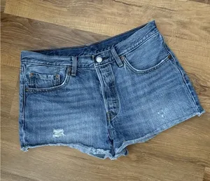 Levi's 501 Shorts Womens 30 Blue Denim Whiskered Red Tab Frayed Hem Button Fly thumbnail 1