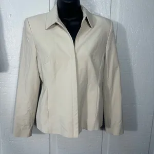Kate Hill Petites Tan Zip Front Blazer Size 2P EUC thumbnail 2