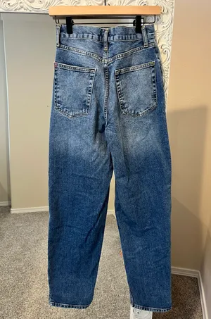Urban Outfitters BDG High-Rise Baggy Straight Leg Jeans 26 thumbnail 2