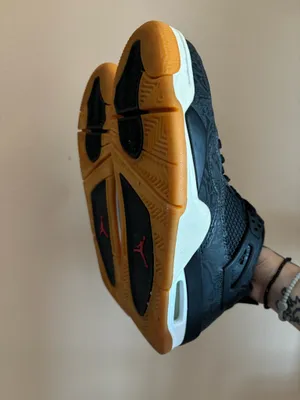 Air Jordan 4 Retro GS 'Laser' thumbnail 5