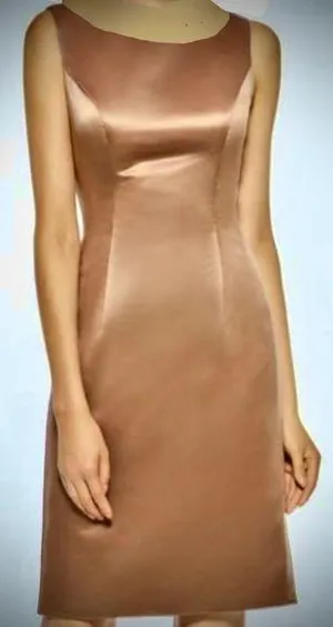 Cachet Structured Metallic
Dress Size 8 thumbnail 2