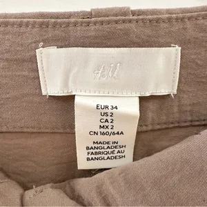 H&M Matte Textured Satin Wide Leg Cargo Pants Flowy taupe sz 2 thumbnail 5
