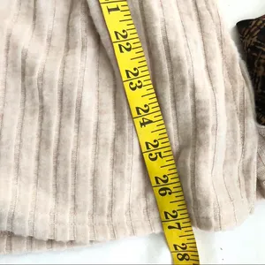 Cream and tan turtle neck fitted sweater long sleeve sweater side slit Measurement in pics thumbnail 5