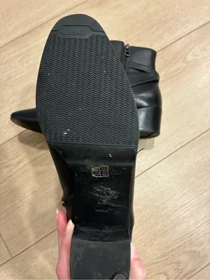 Coach Women’s Chrystie Bootie Black Leather Ankle Heeled Size 8.5 thumbnail 11