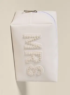 NWT Francesca’s Mrs Pearl Cosmetic Bag thumbnail 1
