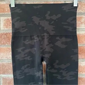 Spanx Camouflage Camo Cropped Leggings Seamless Women’s Small Black Athletic Gym thumbnail 7