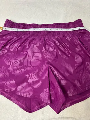 Athleta Race Runner Women’s Magenta Printed Athletic Shorts Size M‎ thumbnail 4