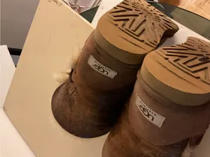 UGG women brown leather distressed Bailey button short classic boots US 7 thumbnail 10