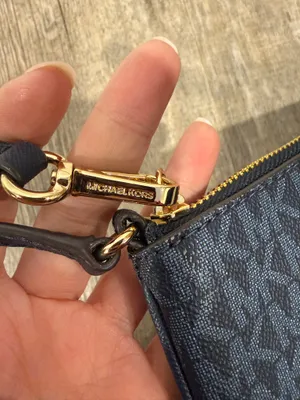 Michael Kors Jet Set Travel Large Top Zip Wristlet Navy Blue White Gold Purse thumbnail 5