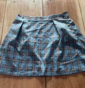 Blue Plaid Pleated Mini Skirt Side Zip Button Back Slit‎ Size L US 8/10 thumbnail 1