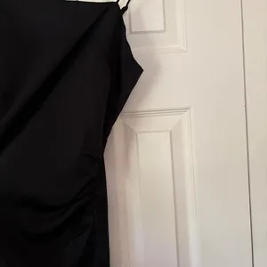 Sage the Label Black Satin Formal Sleeveless Slip Midi Dress Size Small thumbnail 2