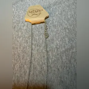 Arizona Jean Company Silver Heart Necklace thumbnail 4