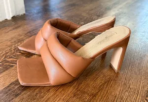 Square Toed Chunky Heel Brown Size 7 thumbnail 1
