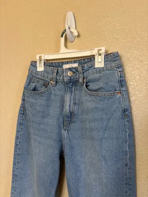 H&M blue straight leg jeans thumbnail 3