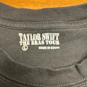Taylor Swift The Eras Tour Black T Shirt Size Large‎ Concert Merch thumbnail 4