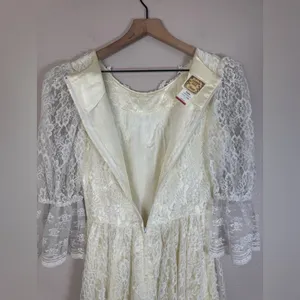 Gunne Sax by Jessica McClintock Vintage 1970’s Ivory Lace Wedding Dress size 7 thumbnail 11