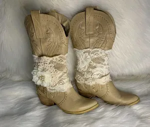 Handmade Womens White Floral Beaded Removable Boot Band One Size Boot Cuff thumbnail 2