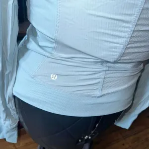 Lululemon In Flux aquamarine fitted 6 athletic jacket thumbnail 3