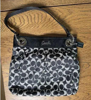 Vintage Coach Signature Hobo Ashley Shoulder Bag Black thumbnail 1