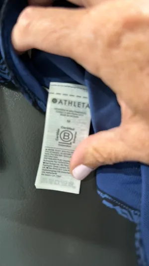 Athleta Shorts 4" thumbnail 5