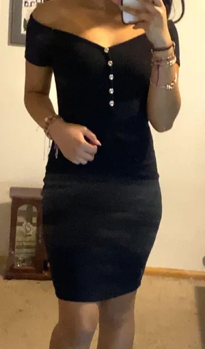 Black Off The Shoulder Dress Size M thumbnail 1