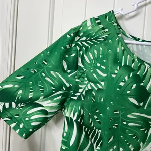 NWOT Top It Off women’s green leafy blue ribbon‎ decorated pocket tshirt dress M thumbnail 2