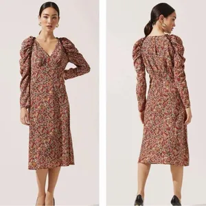 ASTR The Label Ruched Midi Dress in Black Red Floral Medium thumbnail 2