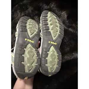 TEVA GREEN & YELLOW Strappy Hook & Loop SANDALS SN4266 Size 7 thumbnail 4