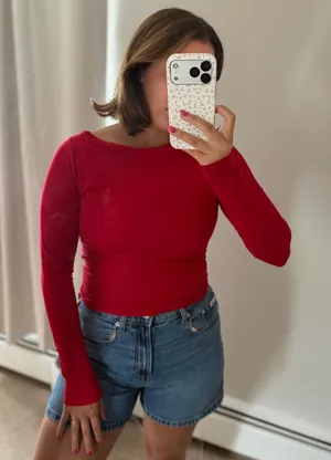 Long sleeve red top Size M thumbnail 1