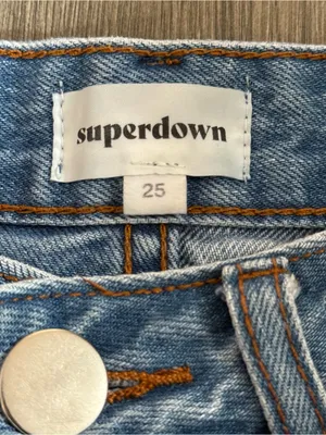 Superdown Lydia Two-Tone Denim Shorts Size 25 Festival Beach Summer Revolve thumbnail 6