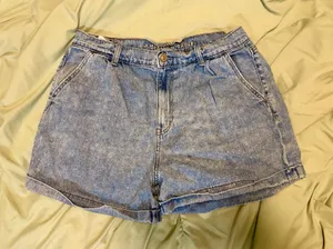 American Eagle Mom Jean Shorts thumbnail 1