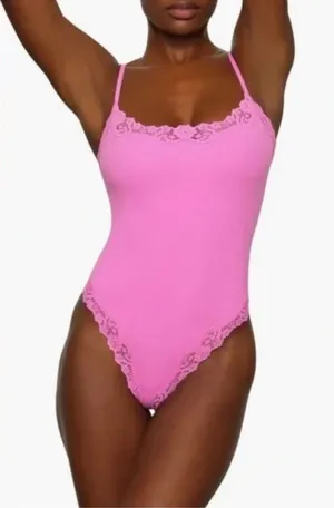 SKIMS Fits Everybody Lace Cami Bodysuit‎ | Neon Orchid- NWT thumbnail 1