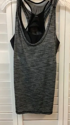 Lululemon Womens Gray Open Back Tank Top‎ With Built-In Bra (SZ6) thumbnail 1