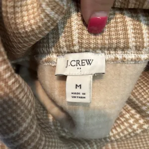 J. Crew Women's‎ Beige Sandstone Long Sleeve Funnelneck Sweater Size Medium thumbnail 4