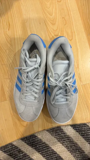 Adidas Sneakers Women’s thumbnail 2